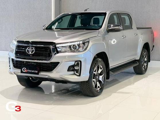 TOYOTA HILUX 2.8 SRX 4X4 CD 16V DIESEL 4P AUTOMÁTICO
